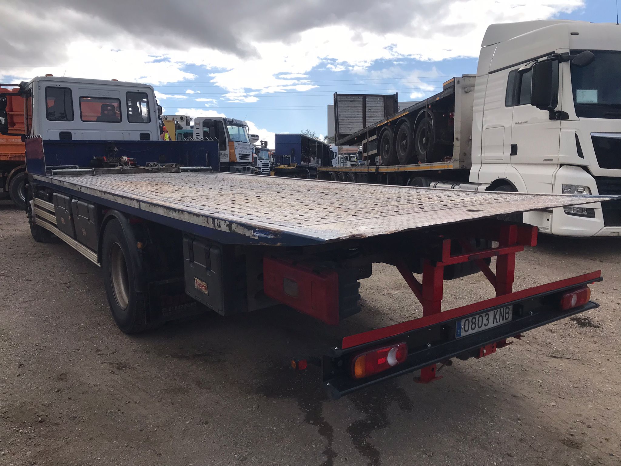 Iveco 180E portavehículos - 2018 - Imagen 11