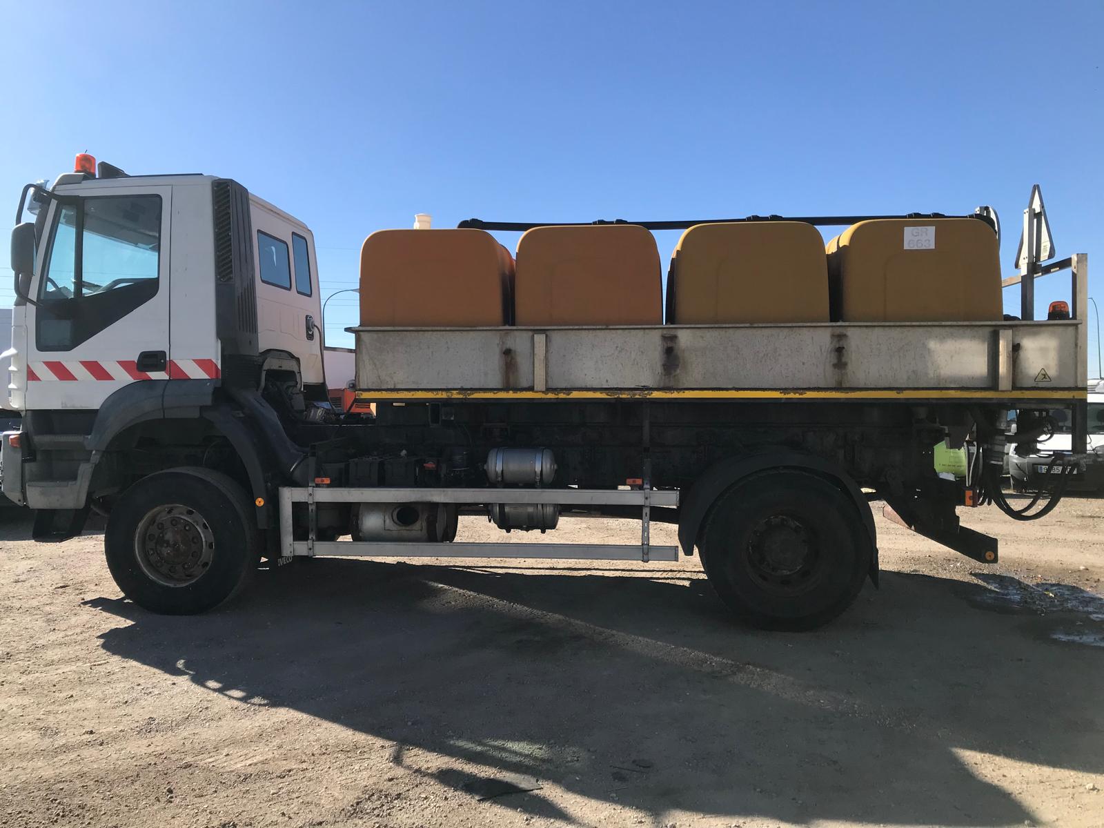 x- VENDIDO - Iveco AD190T31W quitanieves esparcidor de sal - 11/2005 (2) - Imagen 8