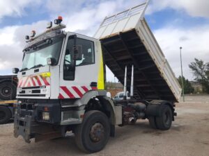 Caja basculante camión Iveco MP190E31W 4x4