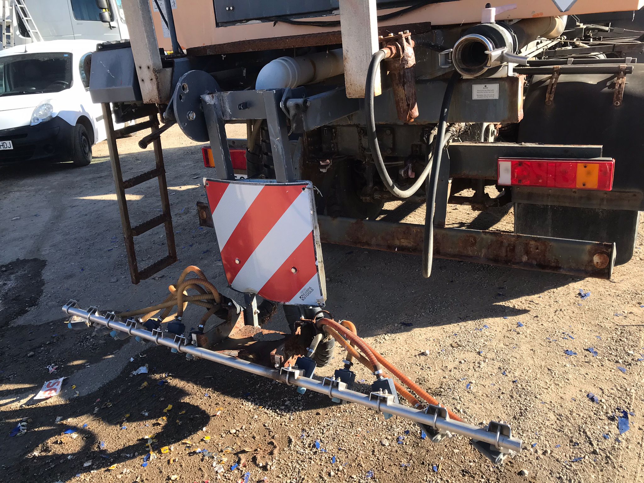 Esparcidor Epoke SL-H camión quitanieves Iveco AD190T31W