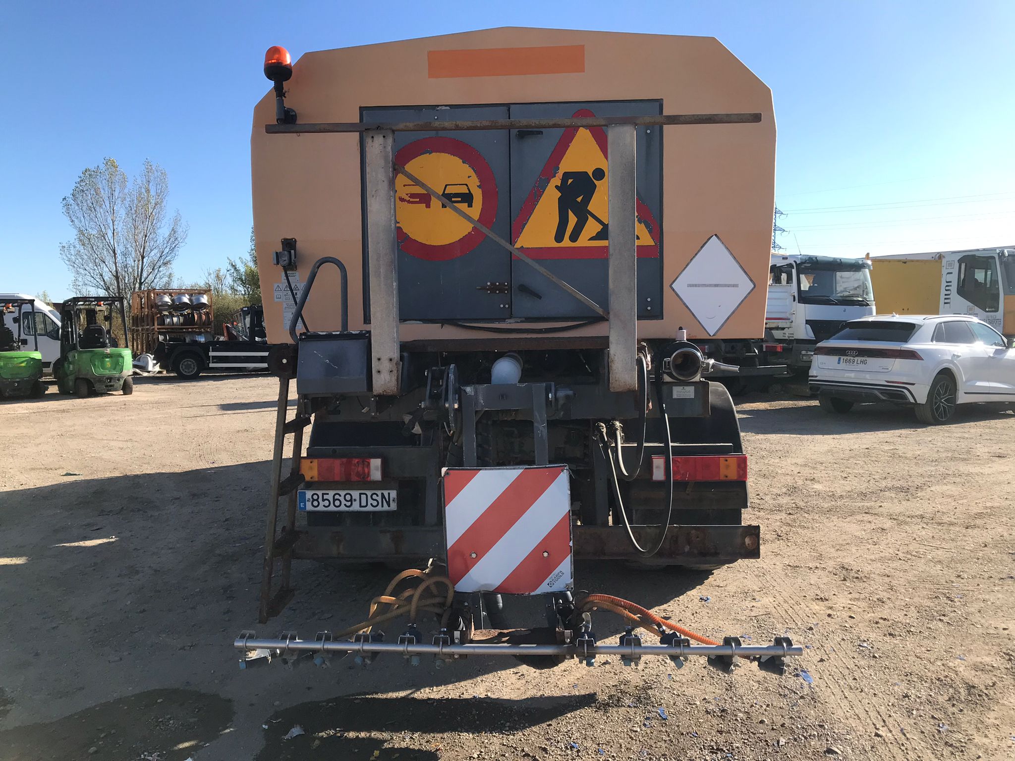 Camión quitanieves Iveco AD190T31W trasera