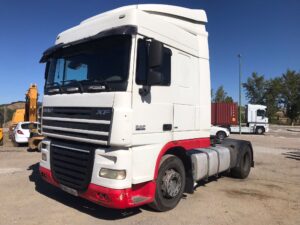 Cabeza tractora Daf FT XF 105.460 diagonal delantera izquierda