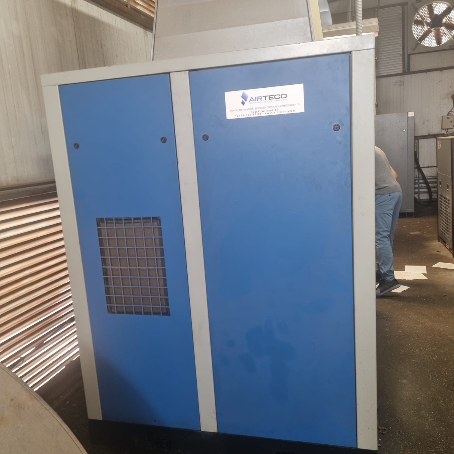 Lateral derecho compresor industrial SCR 100DV-8