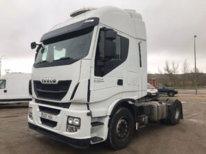 Iveco AS440T/P – Frontal izquierdo