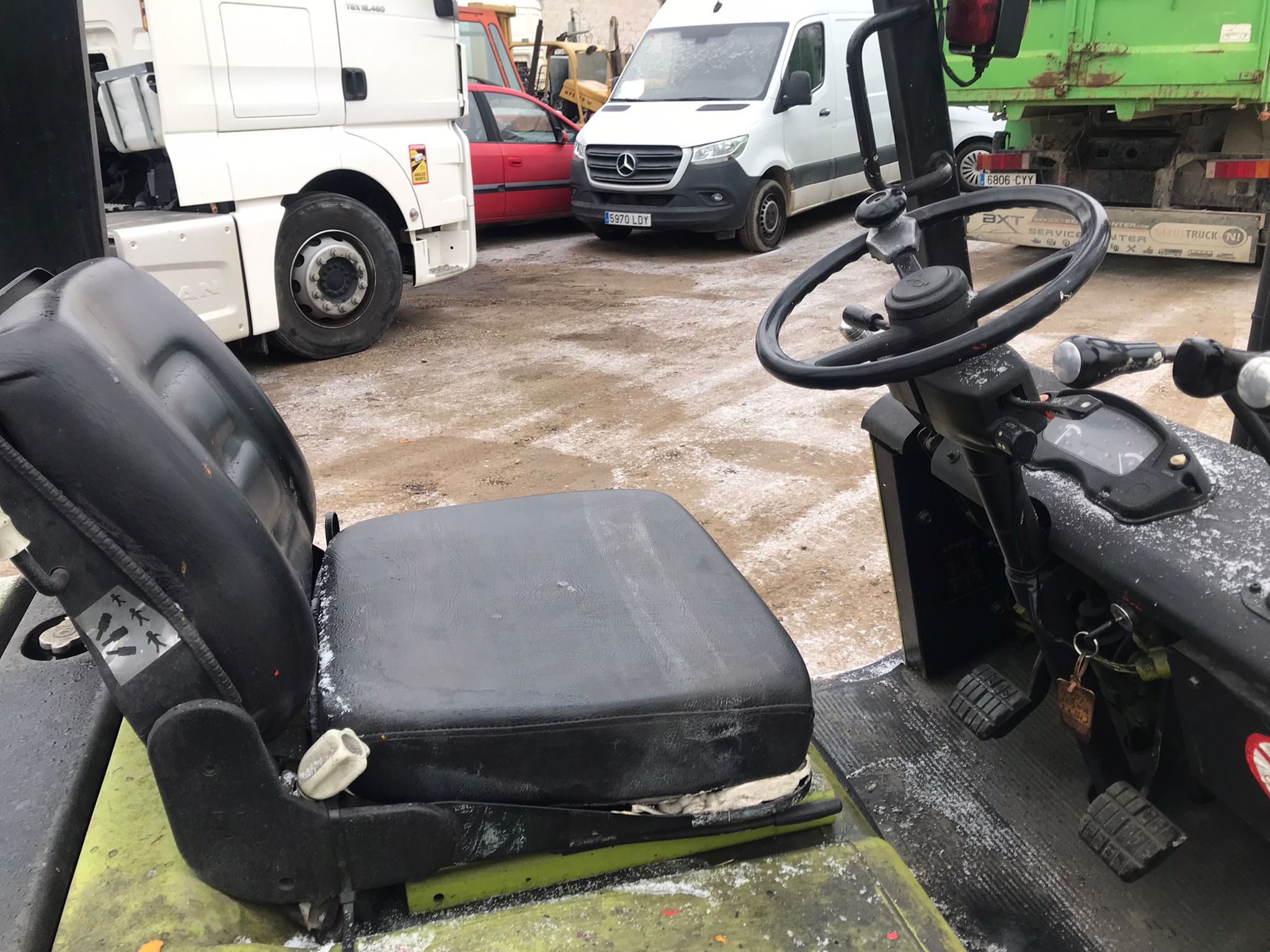 x- VENDIDO - Carretilla elevadora diésel Clark CMP 20SD Año 2000 - Imagen 12