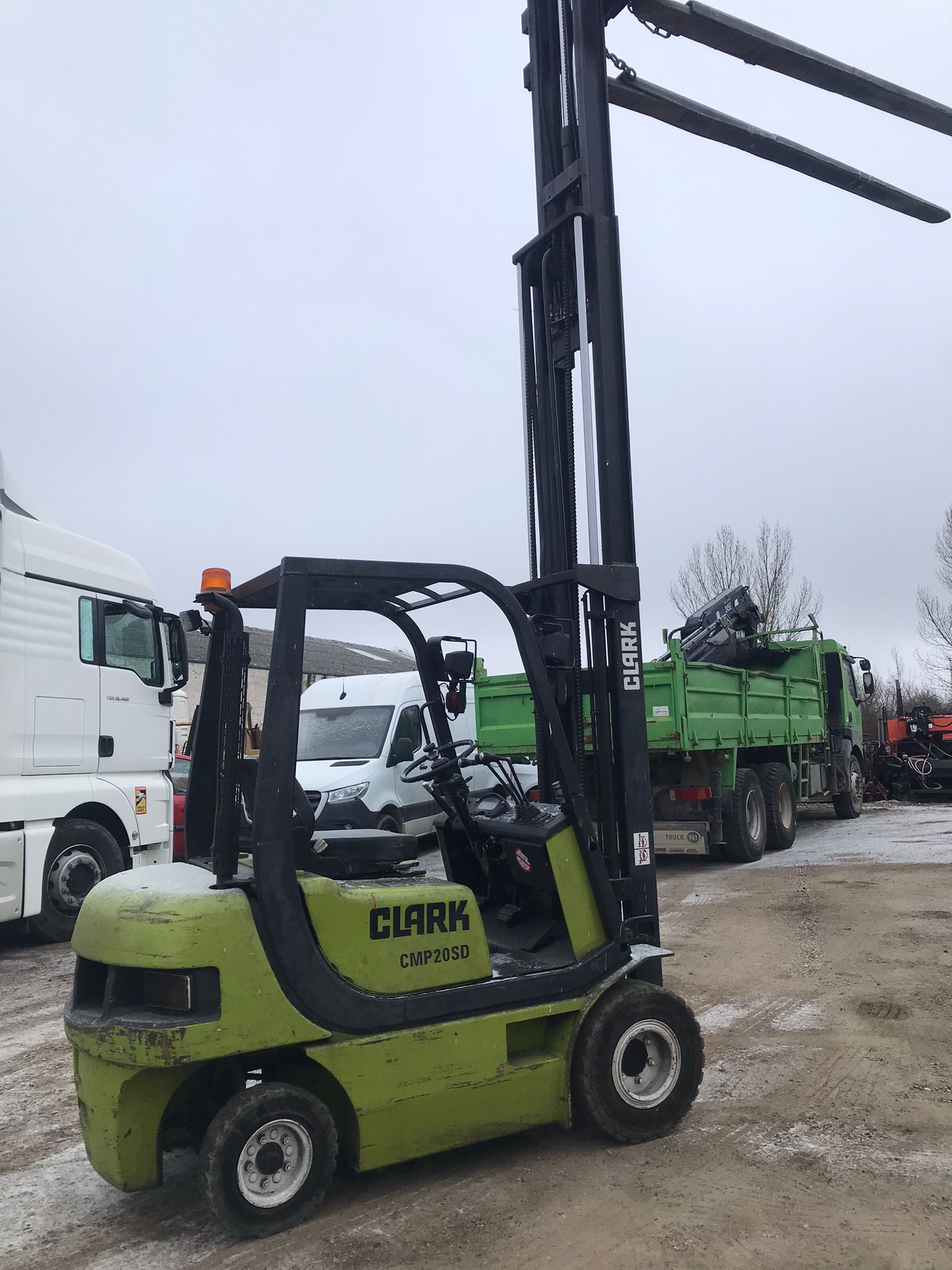 x- VENDIDO - Carretilla elevadora diésel Clark CMP 20SD Año 2000 - Imagen 8