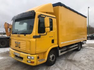 Furgón MAN 8.180 frontal izquierdo