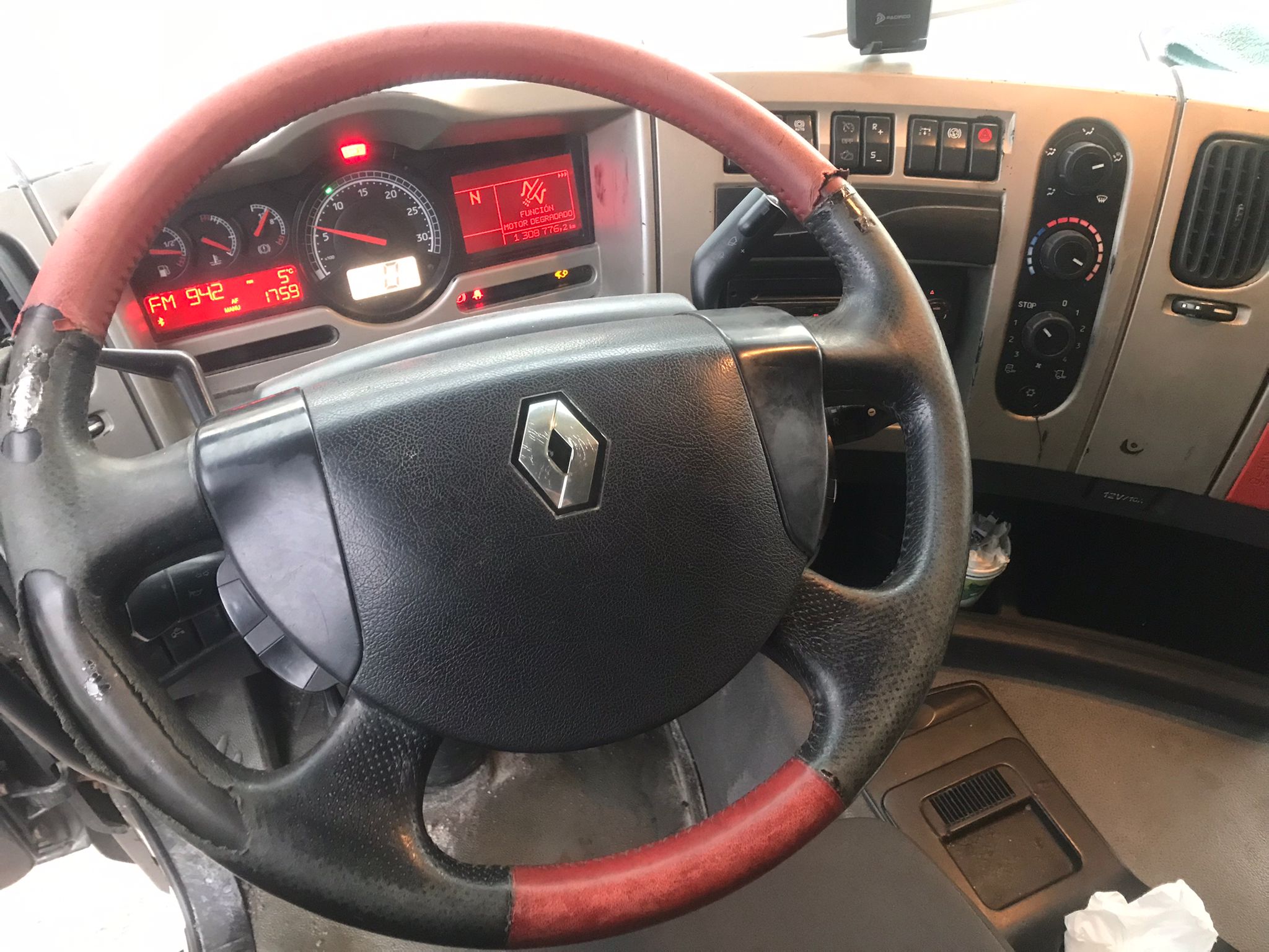 x- VENDIDO - Renault Premium 460.18T- 2011 - Imagen 11