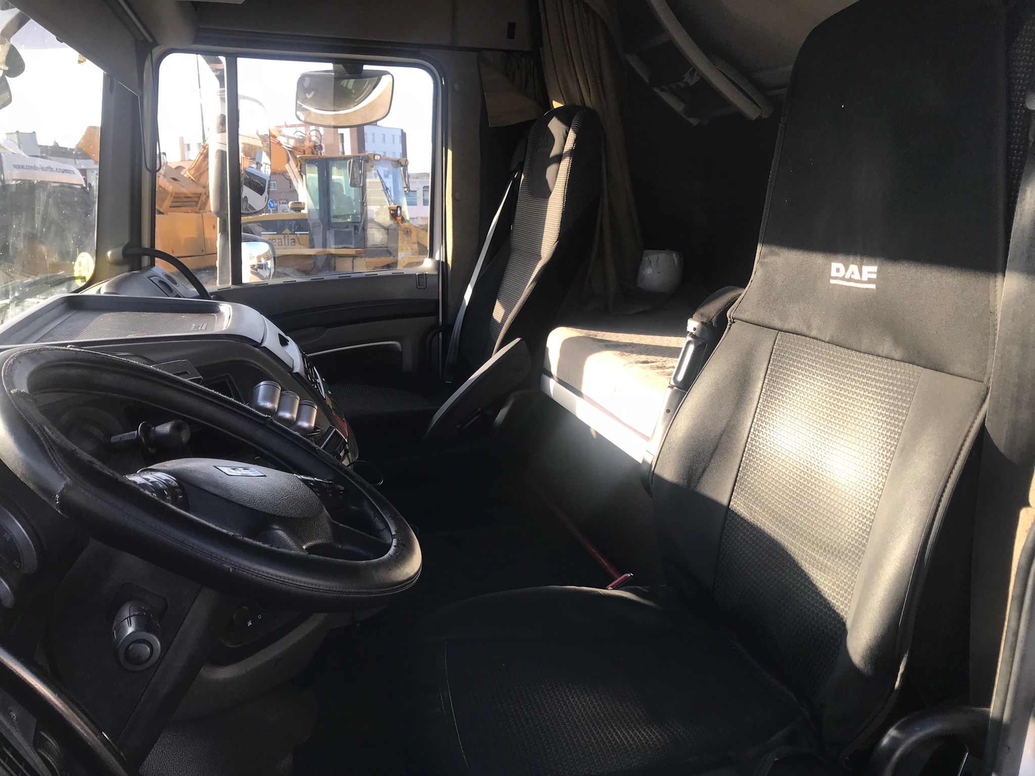 x- VENDIDO - Daf FT XF 105.460 - 2012 - Imagen 10