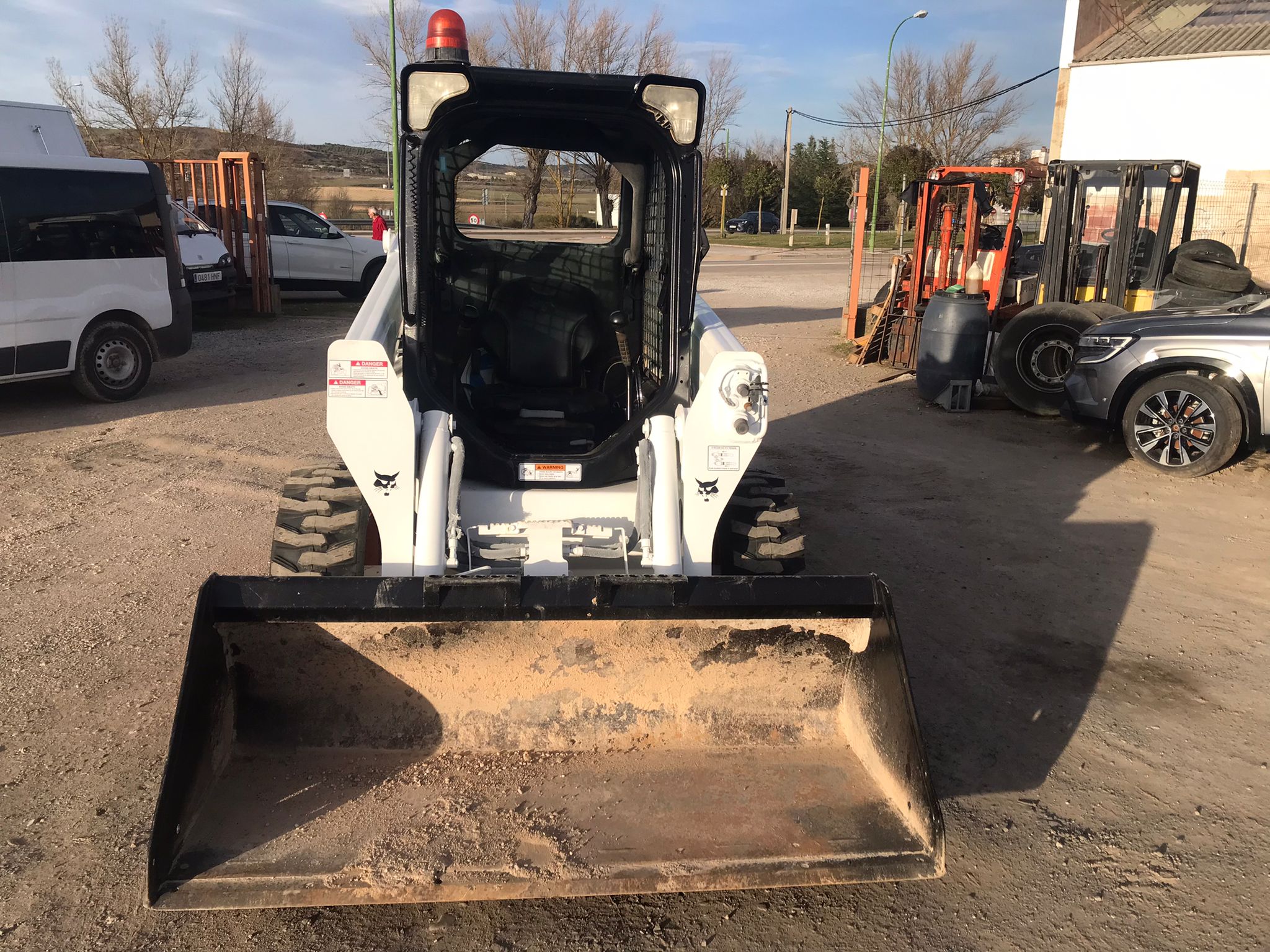 Minicargadora Bobcat S510 frontal