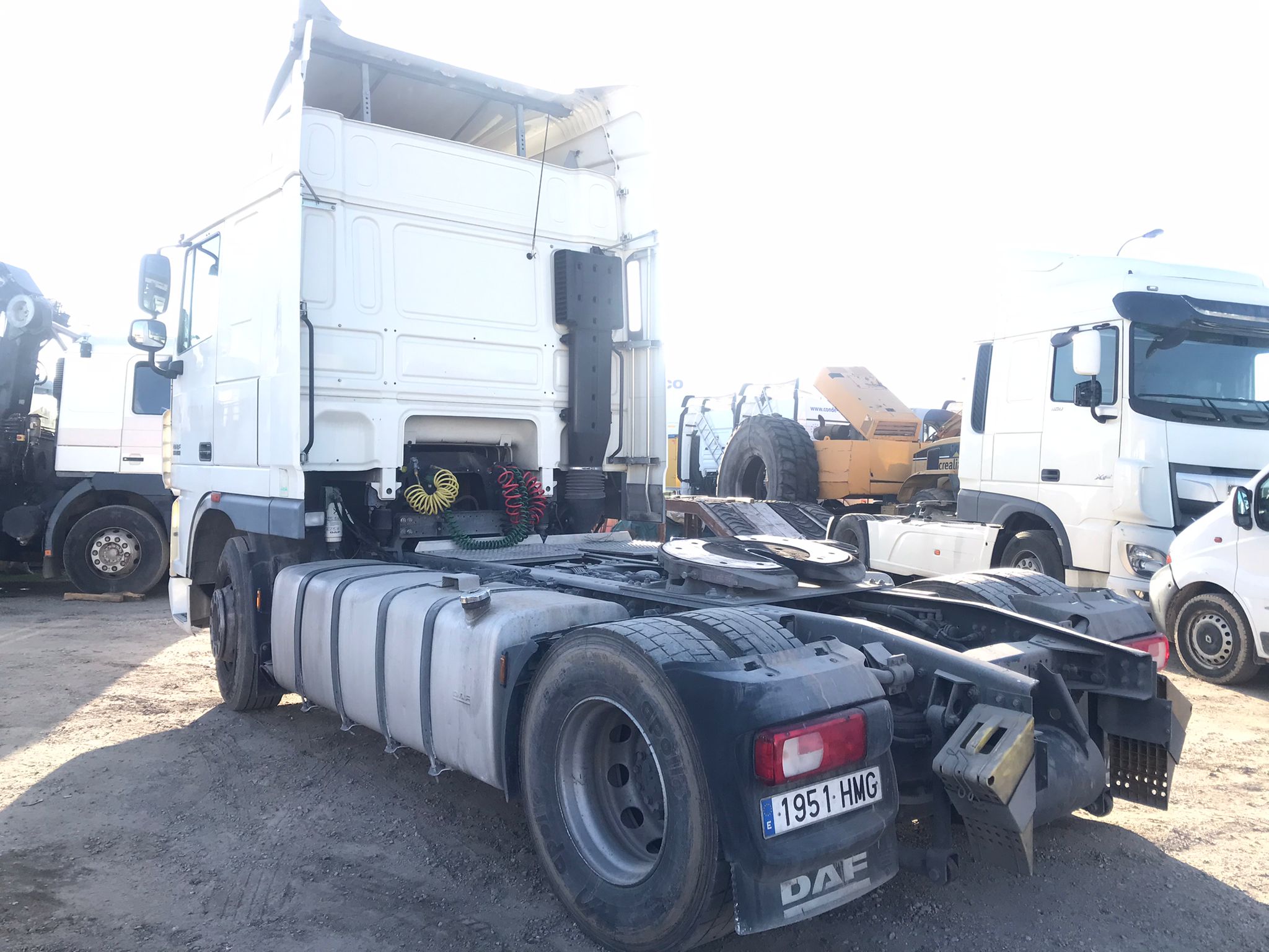 Vista trasera derecha DAF XF 105.460