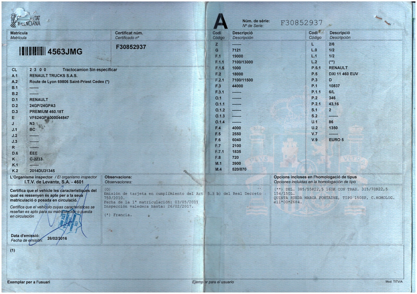 Cabina Renault Premium 460 con litera