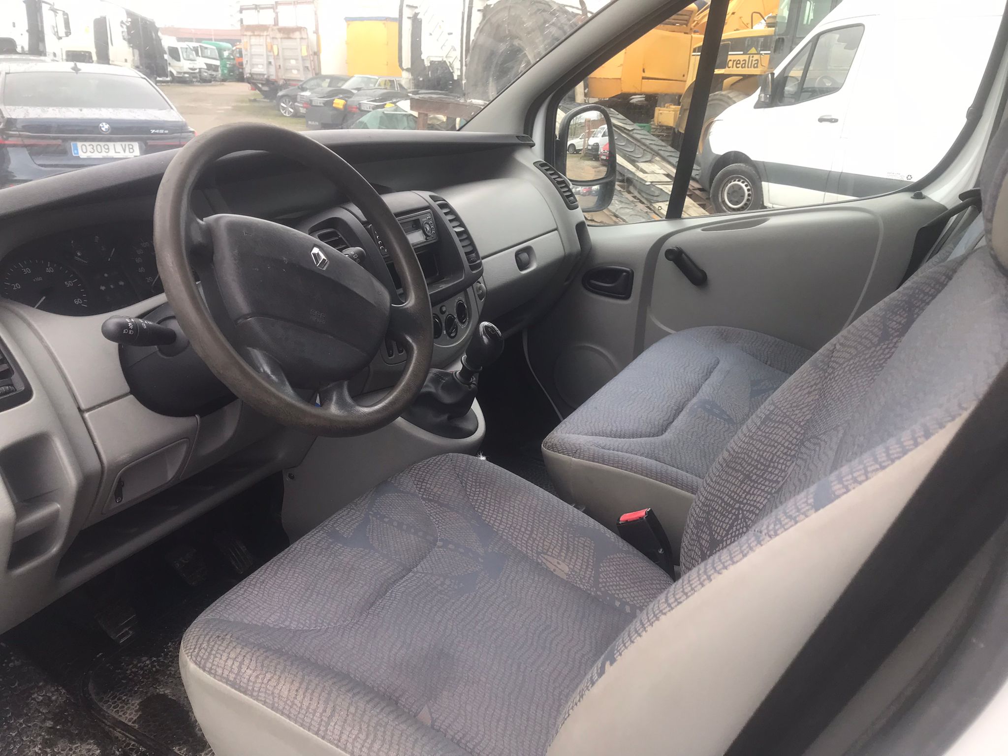 Interior Renault Trafic 9 plazas