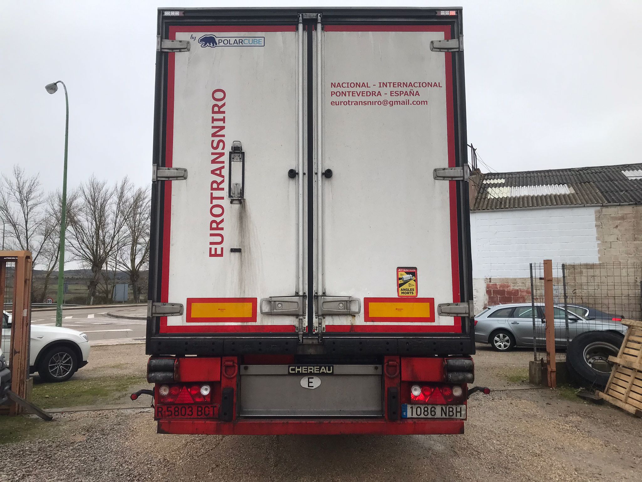 Parte trasera semirremolque frigorífico Chereau Inogam