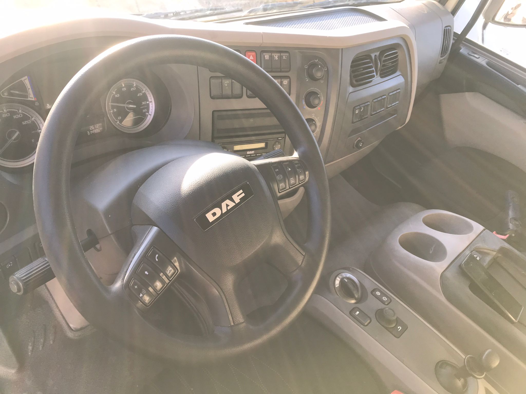 Daf LF 230 FA semitauliner - 2018 - Imagen 16