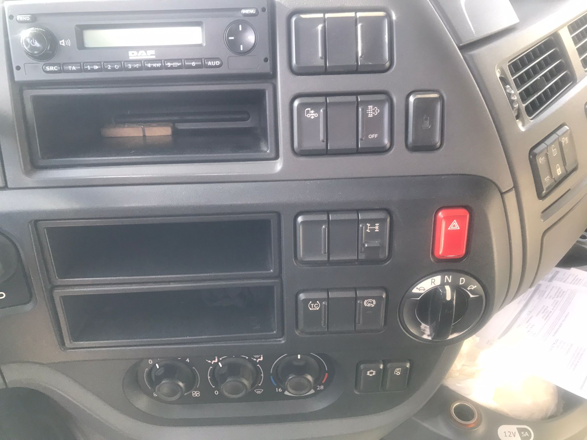 Daf XF 460 FT - 2014 - Imagen 10