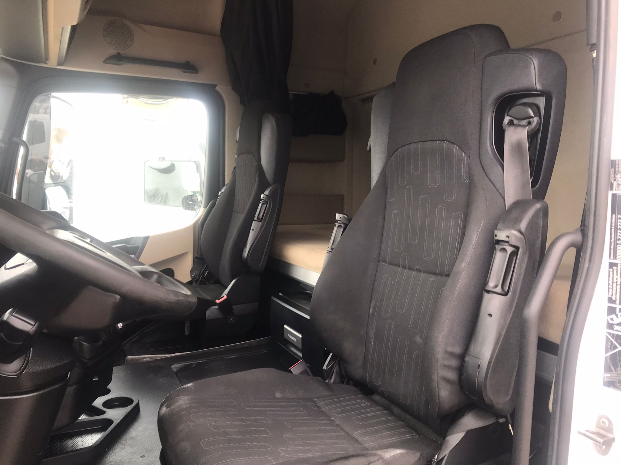 Mercedes-Benz Actros 1845 LS - 2017 - Imagen 10