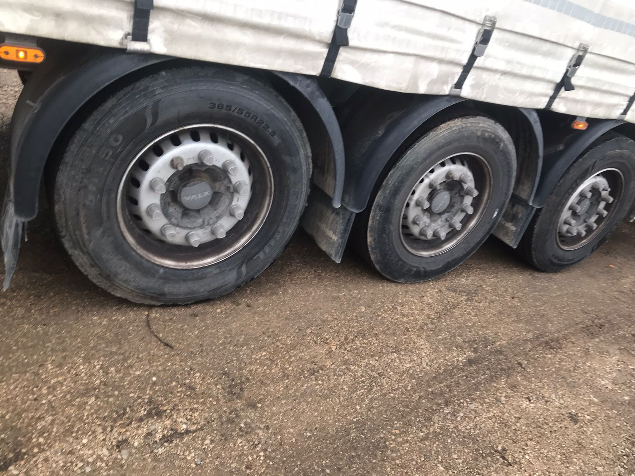 Semirremolque tauliner Lecitrailer Año 07/2015 - Imagen 8