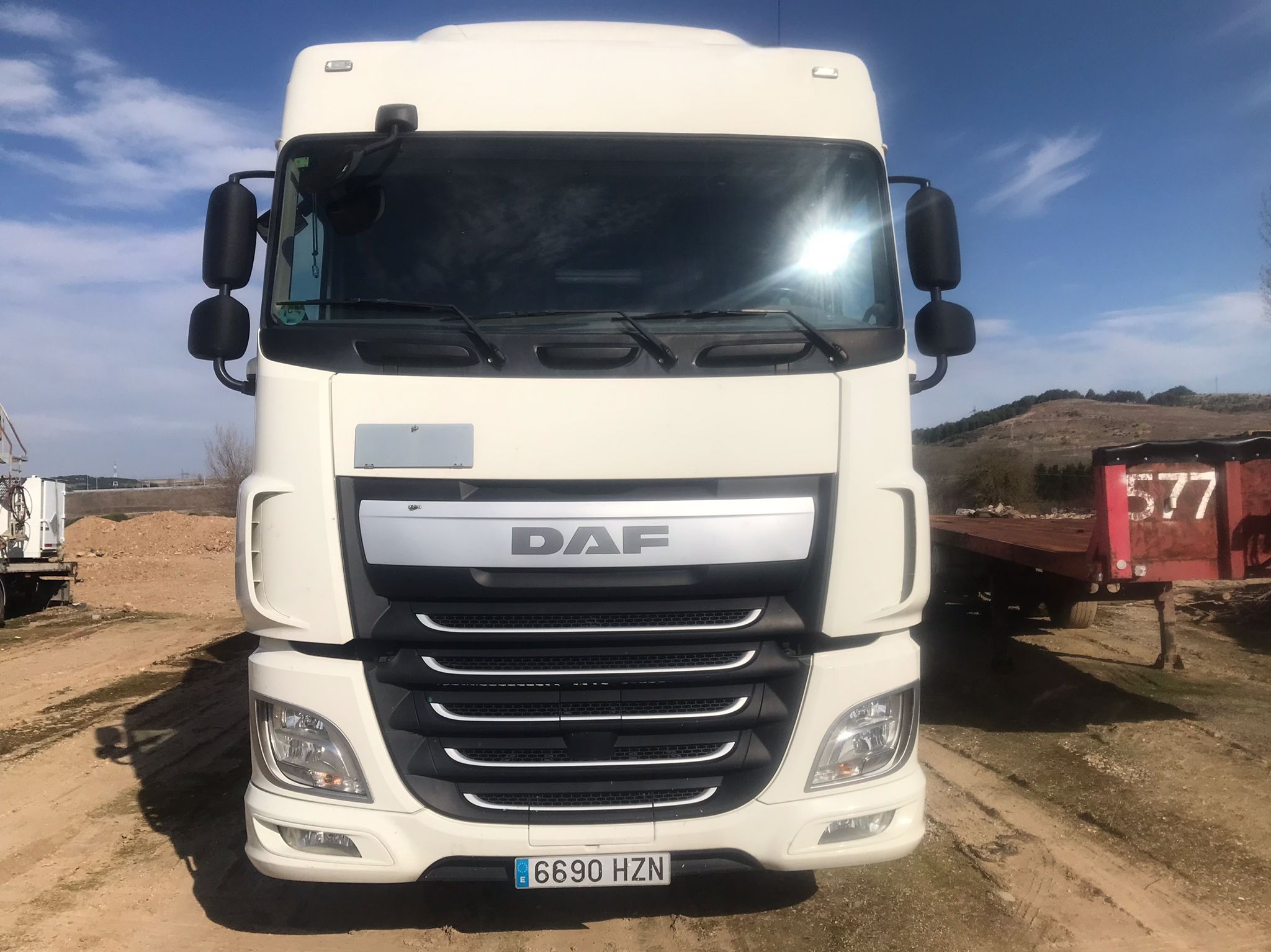 Cabeza tractora DAF XF 460 FT frontal