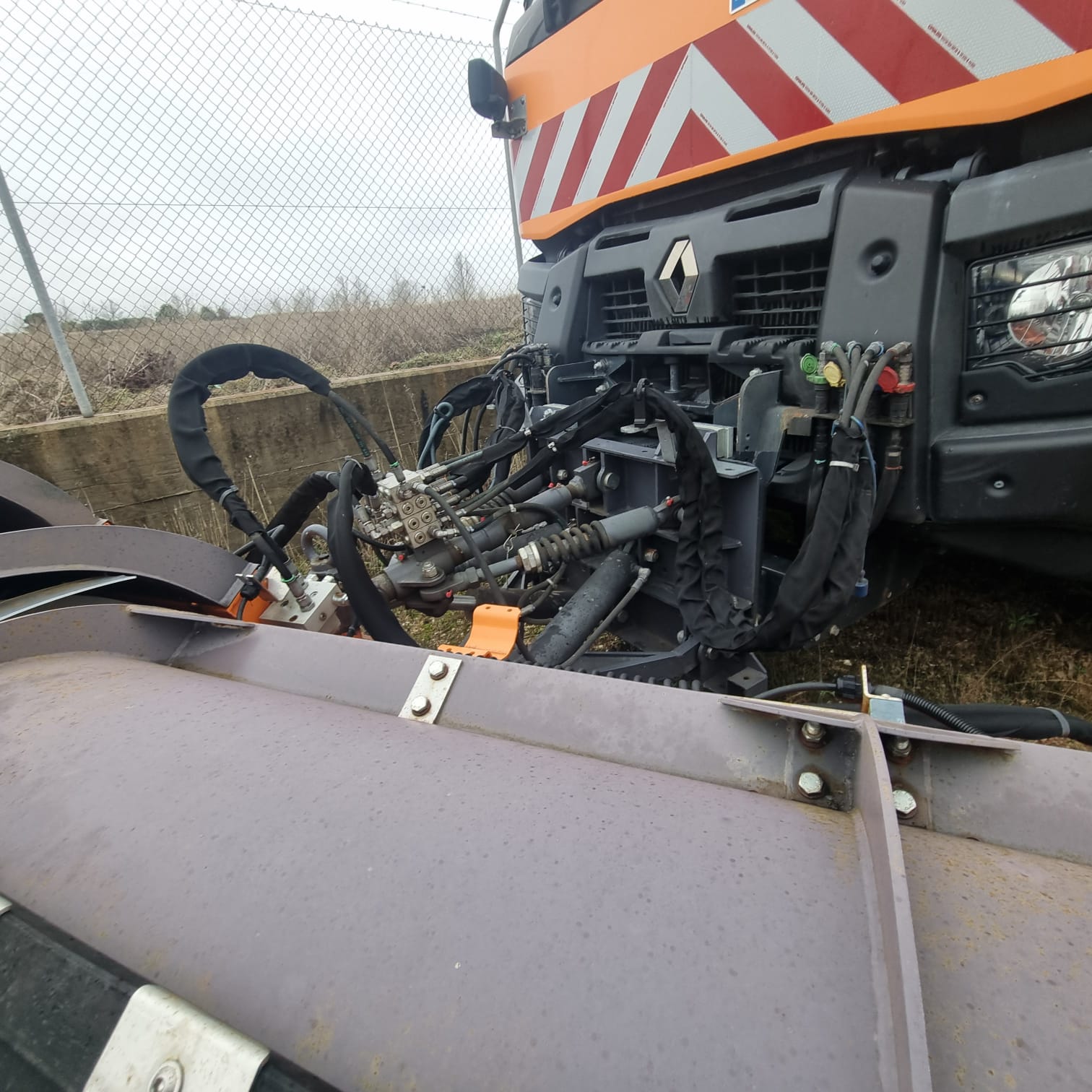 Renault K 460 R6x6 MEDIUM E6 quitanieves esparcidor sal - 10/2019 - Imagen 17