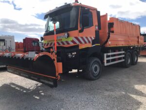 Renault K460 quitanieves frontal izquierdo