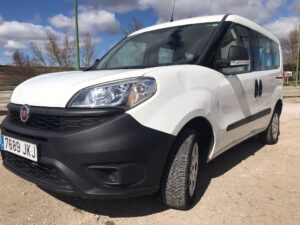 Fiat Doblo frontal izquierdo