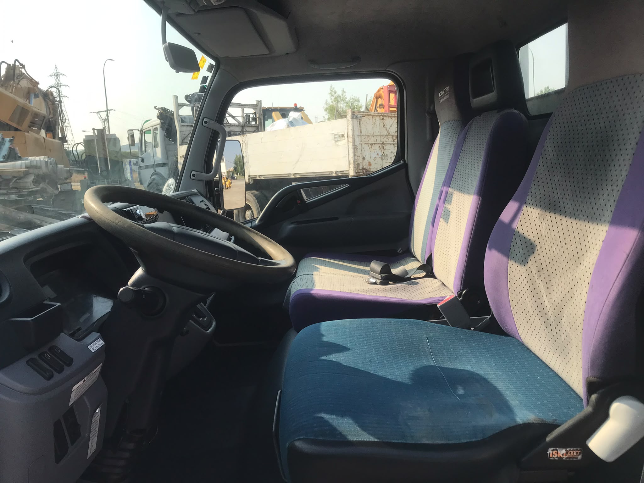 Mitsubishi Canter caja abierta - 2013 - Imagen 9