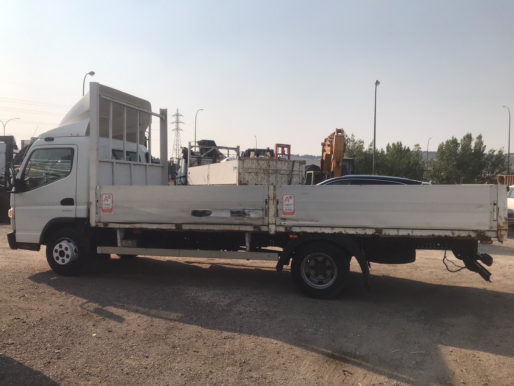 Mitsubishi Canter caja abierta - 2013 - Imagen 8