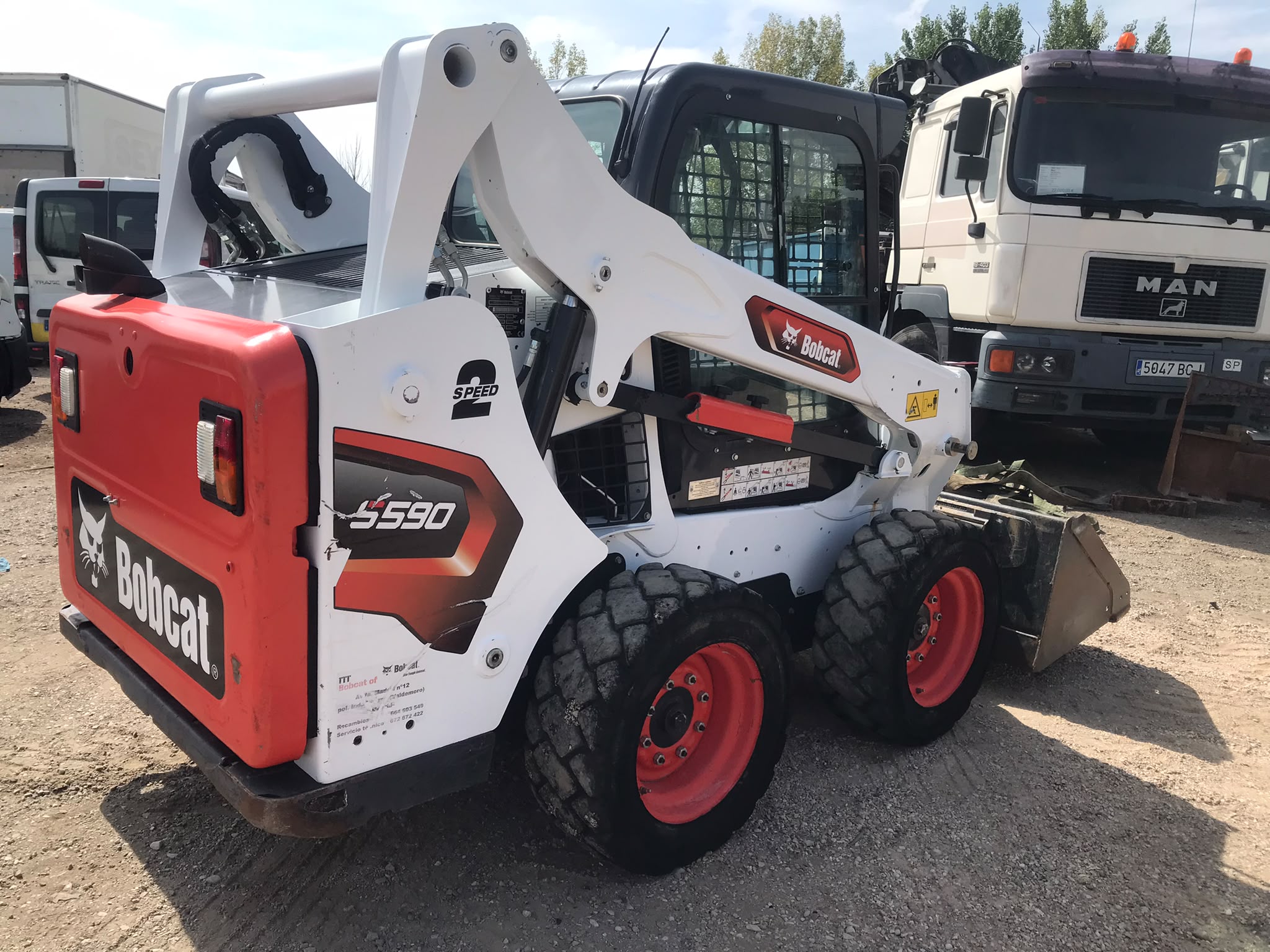Minicargadora Bobcat S590 - 2022 - Imagen 5