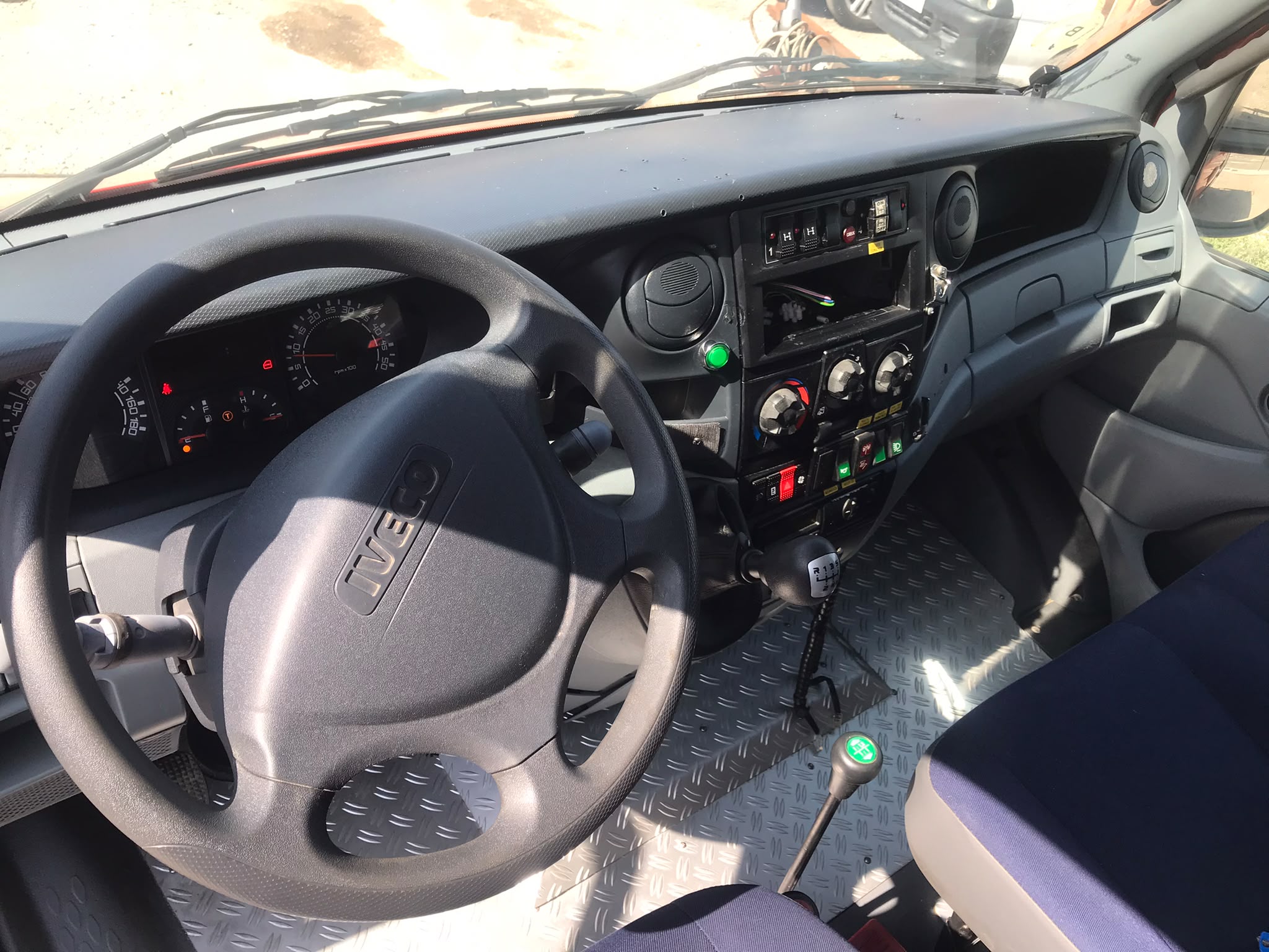 Iveco 55S18W camión bomberos 4x4 - 2008 - Imagen 15