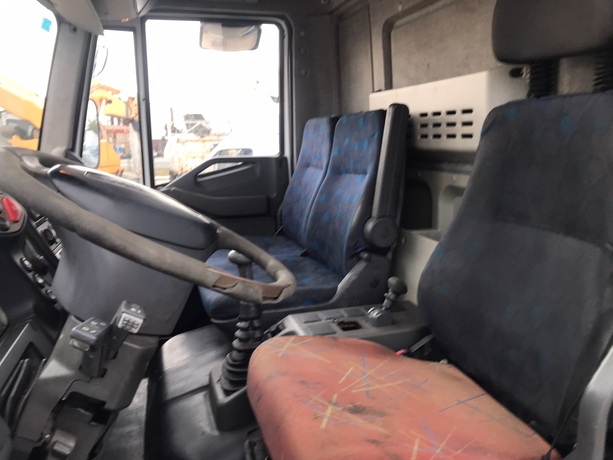 Iveco ML120E24 Eurocargo caja semitauliner - 2003 - Imagen 10