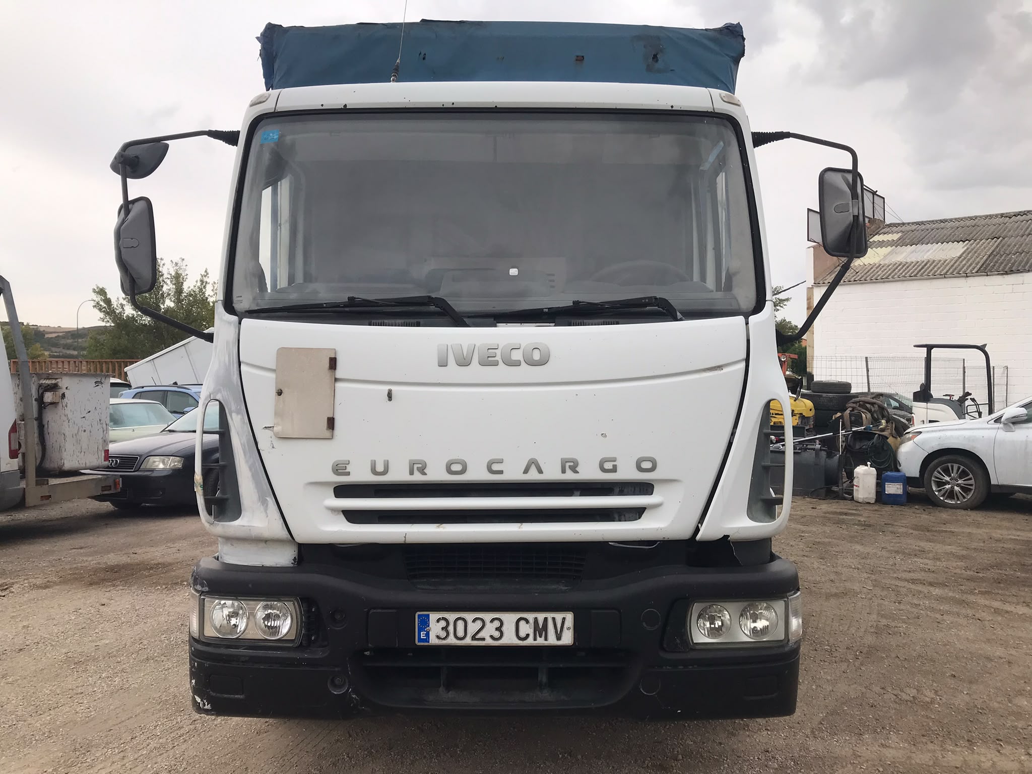 iveco-eurocargo-ml120e24-semitauliner-frontal.jpg