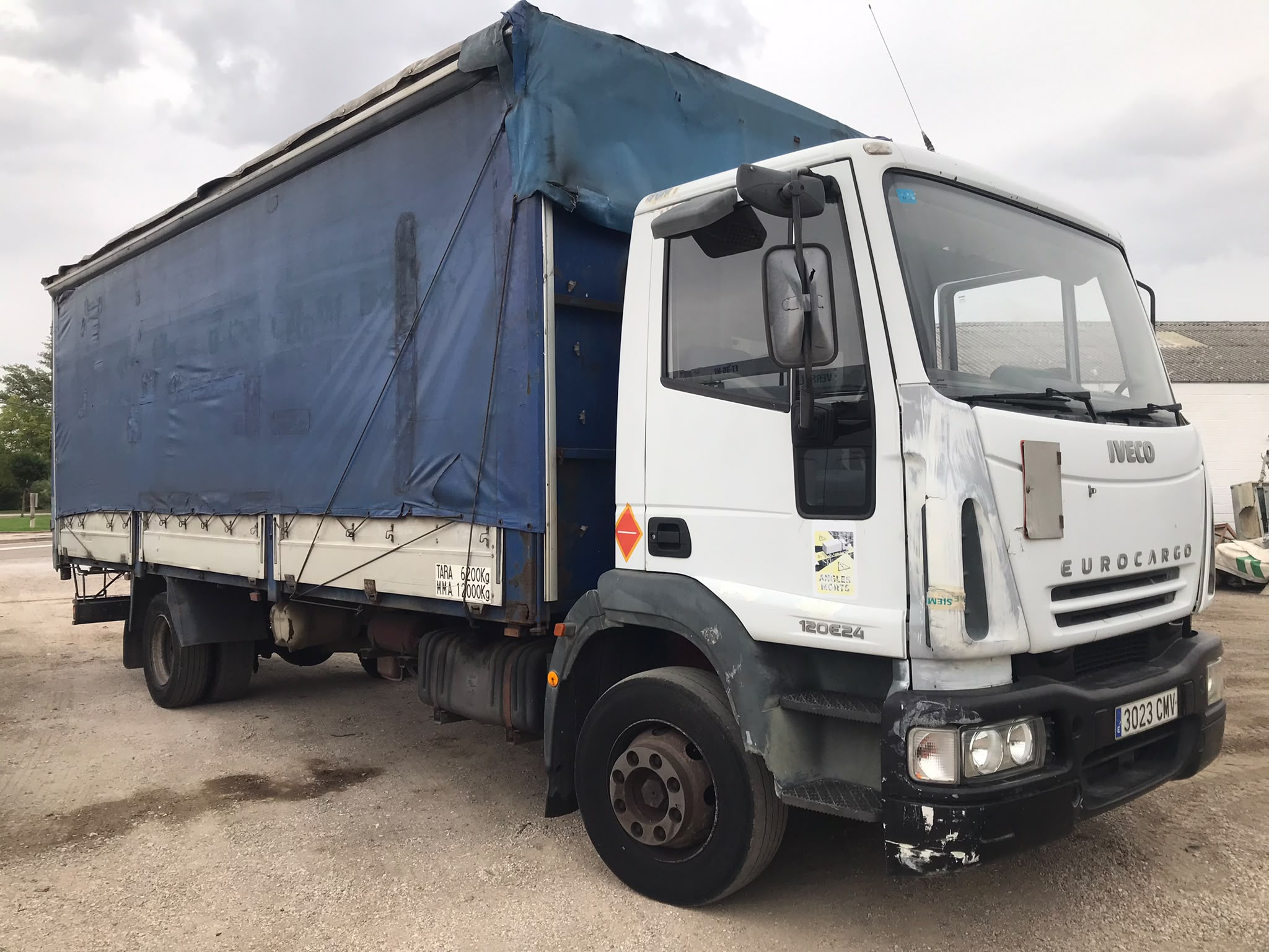 Iveco ML120E24 Eurocargo caja semitauliner - 2003 - Imagen 3