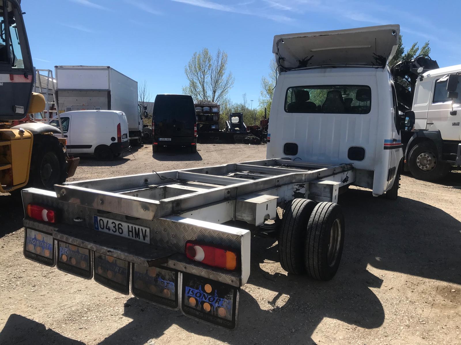 Renault Master 150.35 en chasis - 2012 - Imagen 5