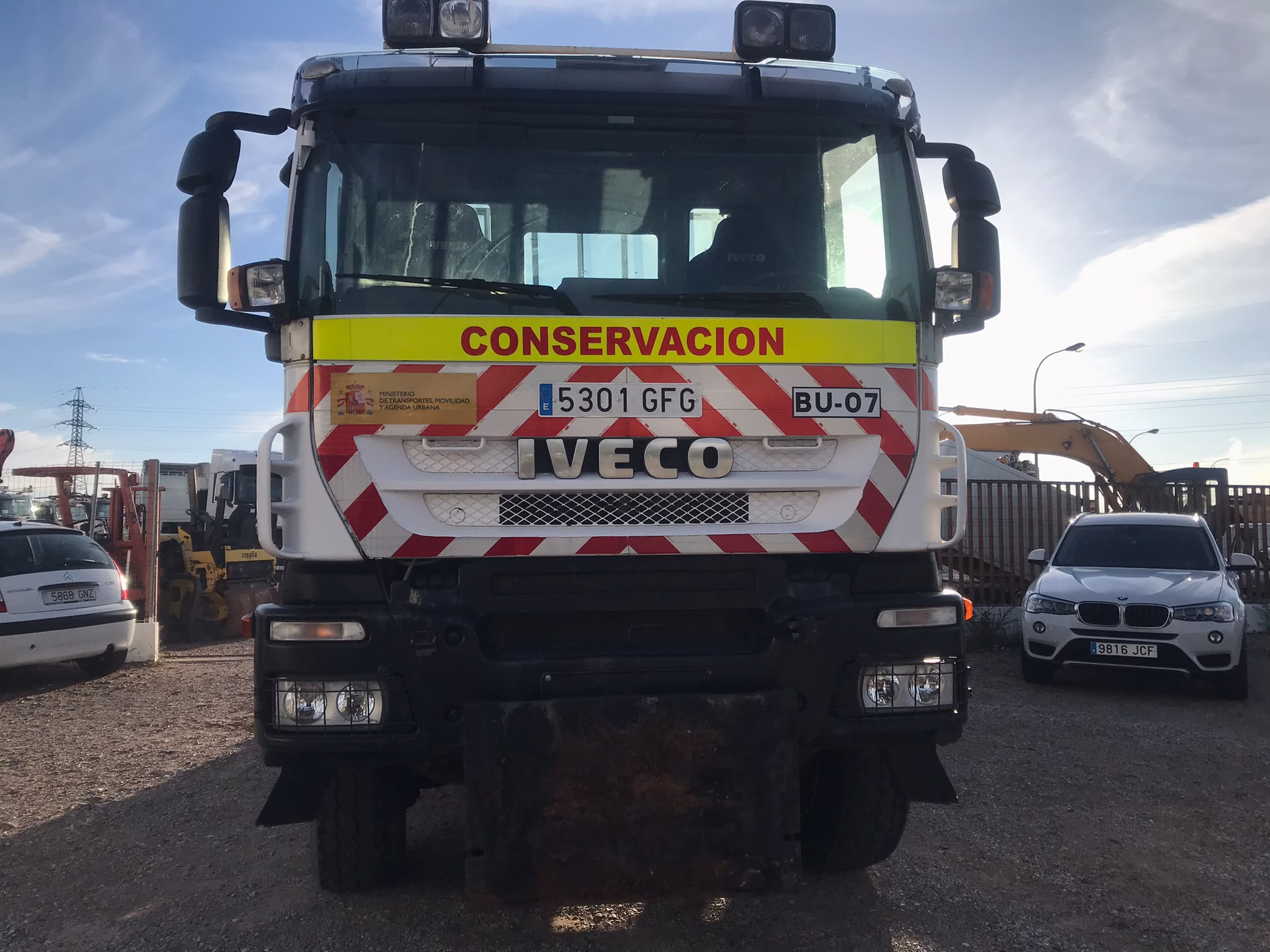 Iveco AD190T31W 4x4 basculante - 2008 - Imagen 2