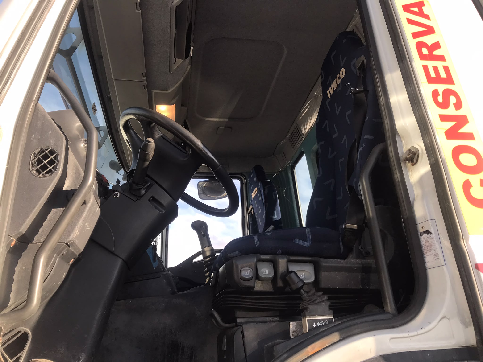 Iveco AD190T31W 4x4 basculante - 2008 - Imagen 12