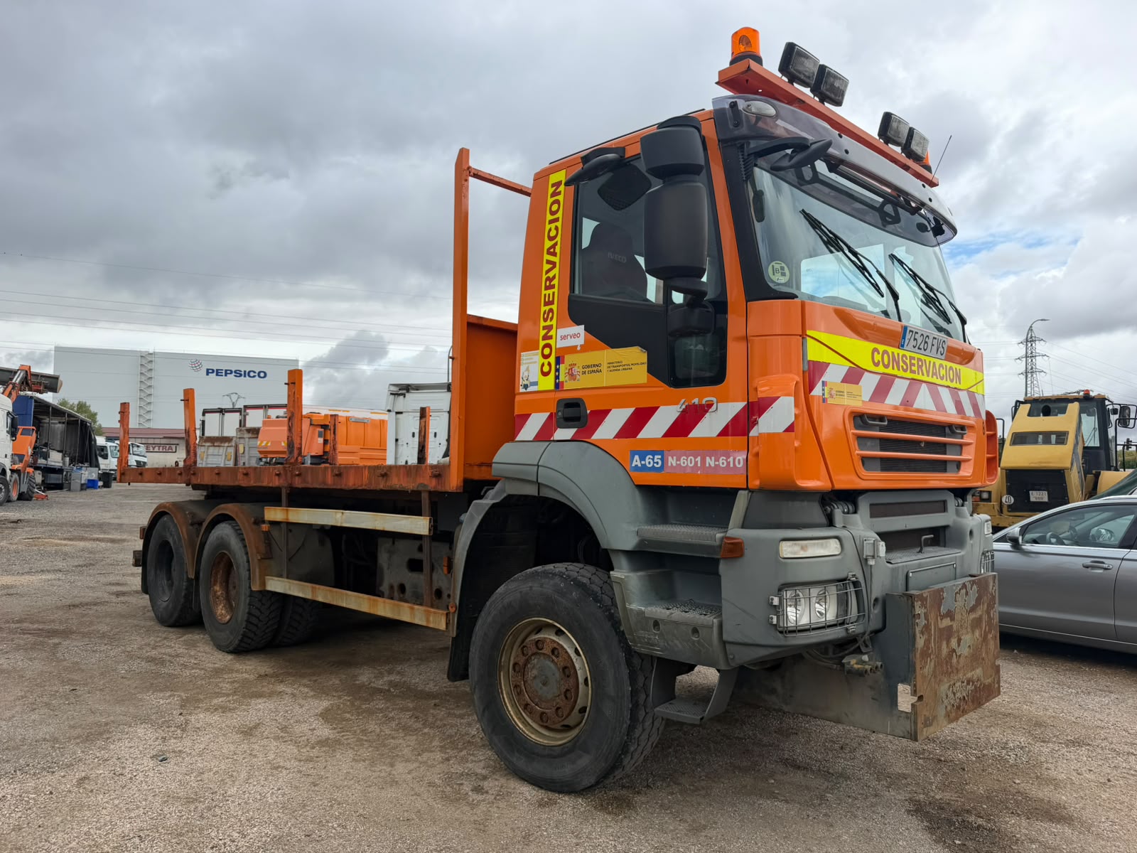 Iveco AD260T41W 6x6 basculante - 2007 - Imagen 4