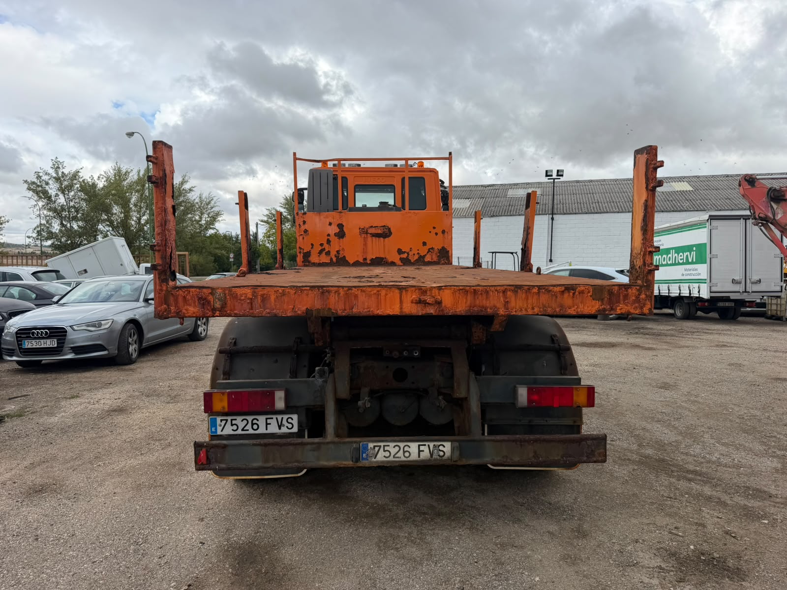Iveco AD260T41W 6x6 basculante - 2007 - Imagen 8