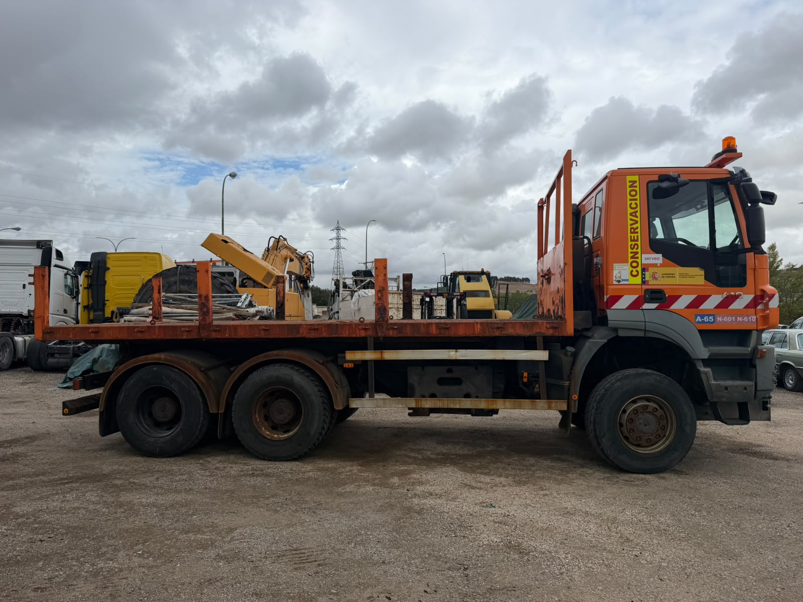 Iveco AD260T41W 6x6 basculante - 2007 - Imagen 6